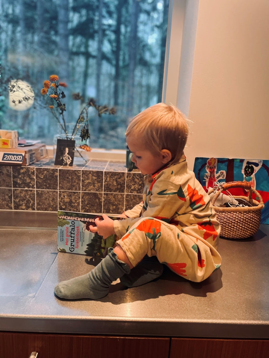 kniesokken met kant - lichen green