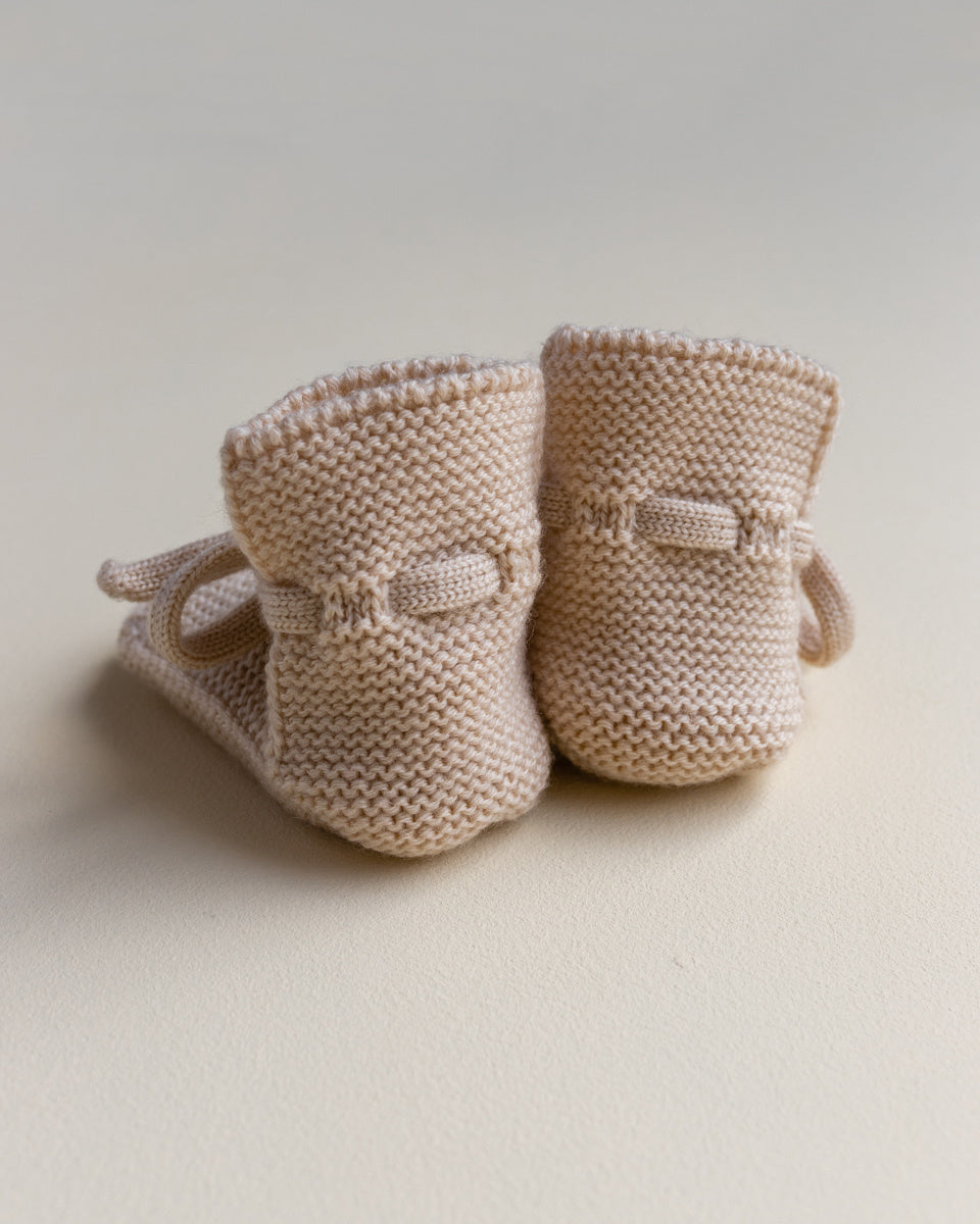 booties - oat- 0-9M