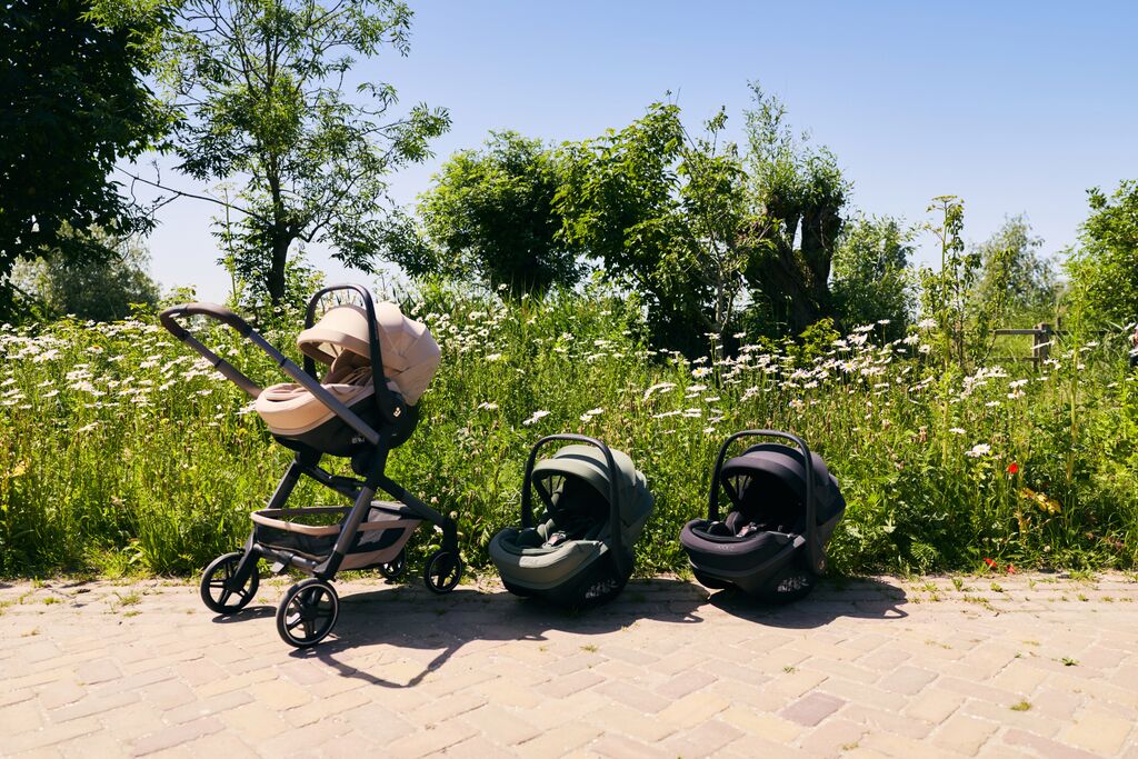 joolz x maxi-cosi pebble slide pro - forest green