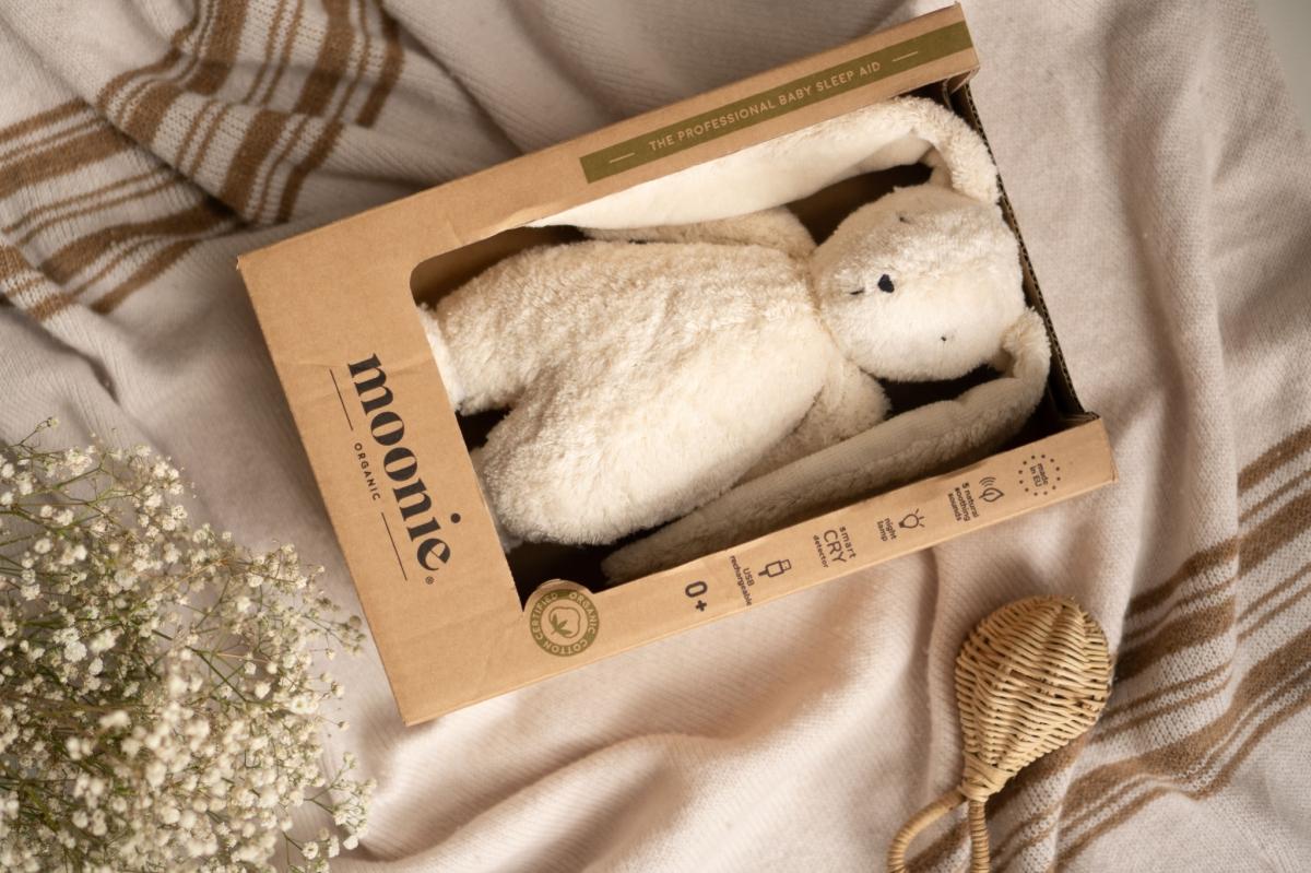 moonie the humming bunny - polar 2.0