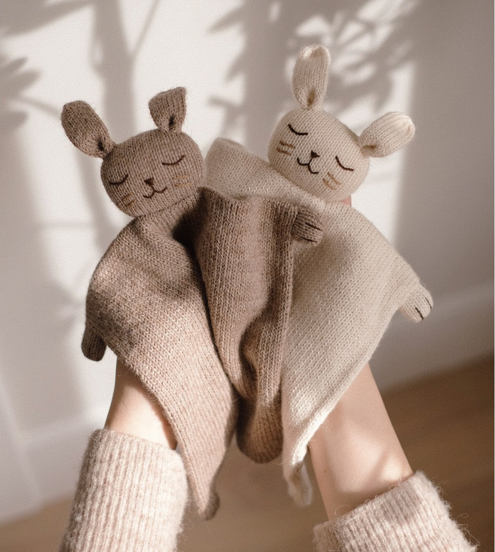 knuffeldoekje merino wol - bunny - oat