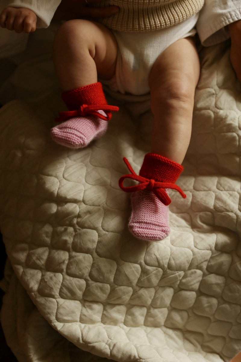 booties - cotton candy/red