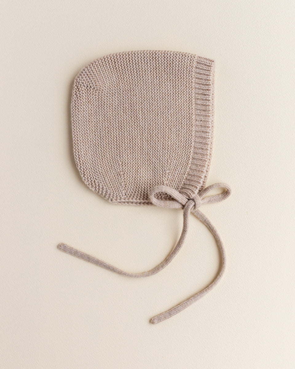 bonnet dolly - sand