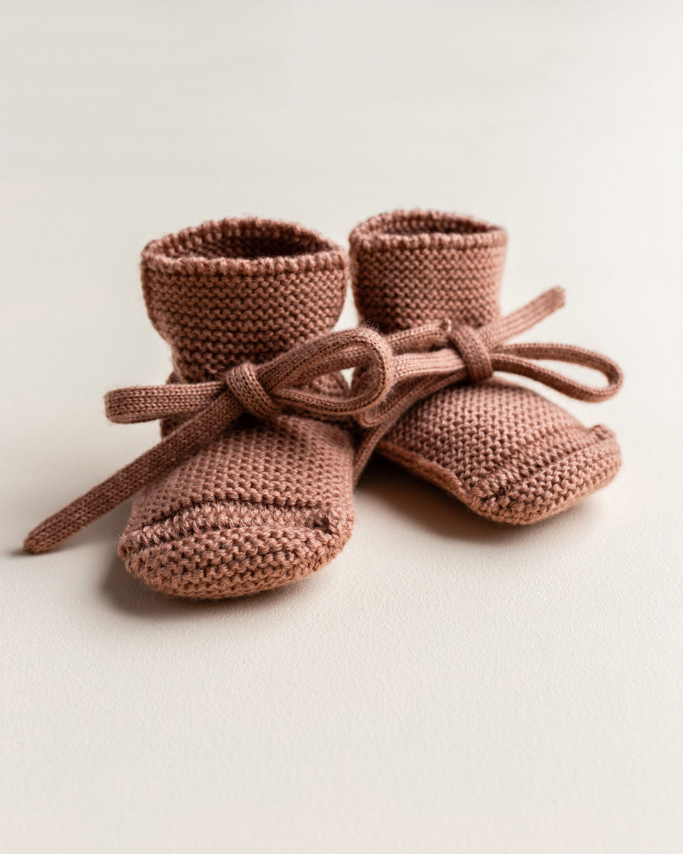 booties - terracotta- 0-9M