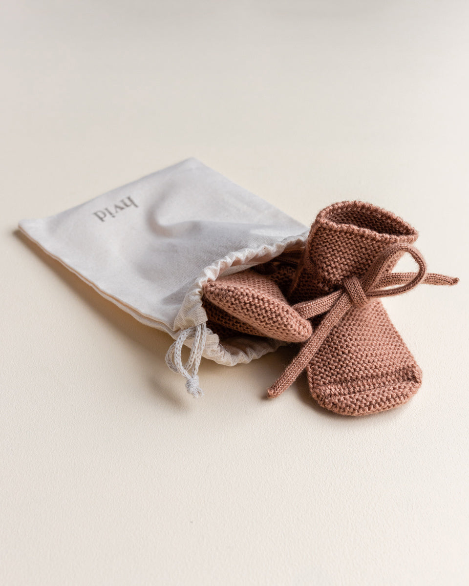 booties - terracotta- 0-9M