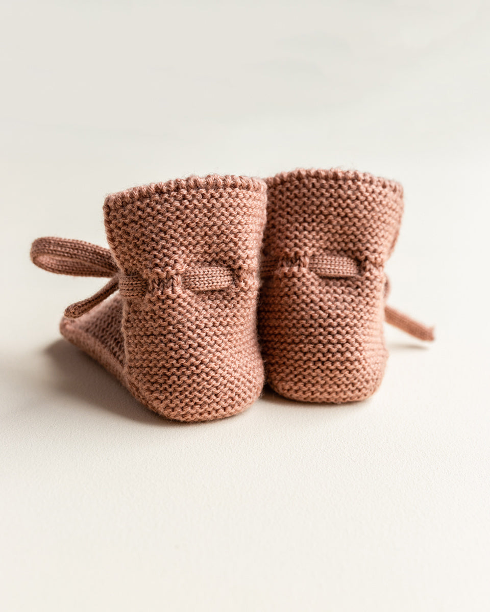 booties - terracotta- 0-9M