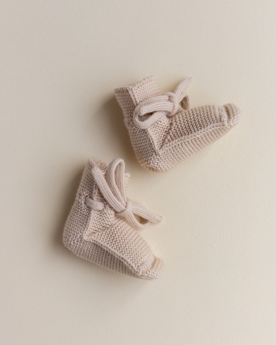 booties - oat- 0-9M
