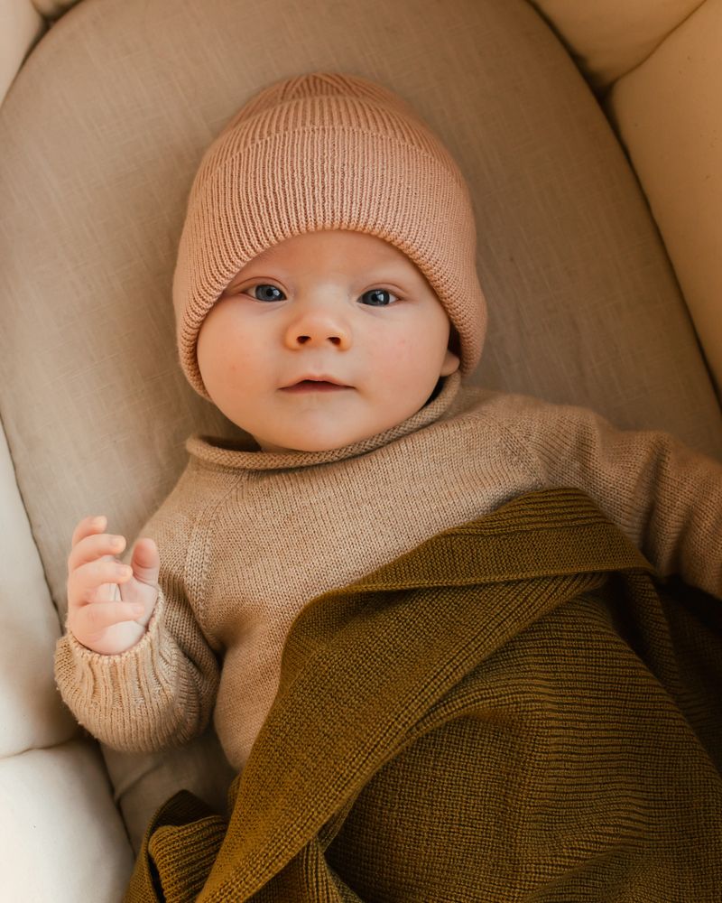beanie fonzie - newborn - rose