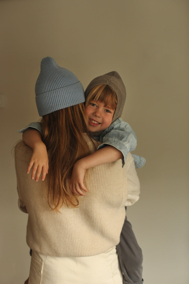 beanie fonzie - adult - light blue