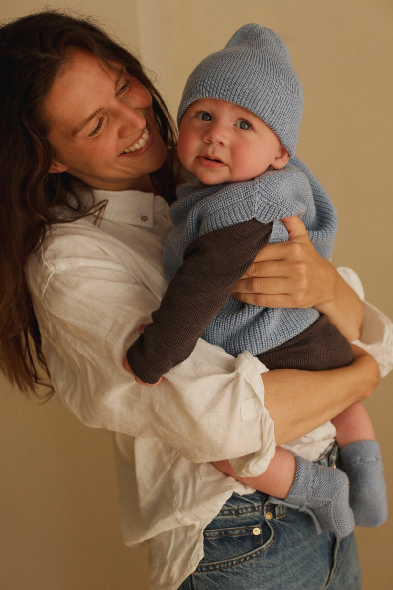 beanie fonzie - newborn - light blue