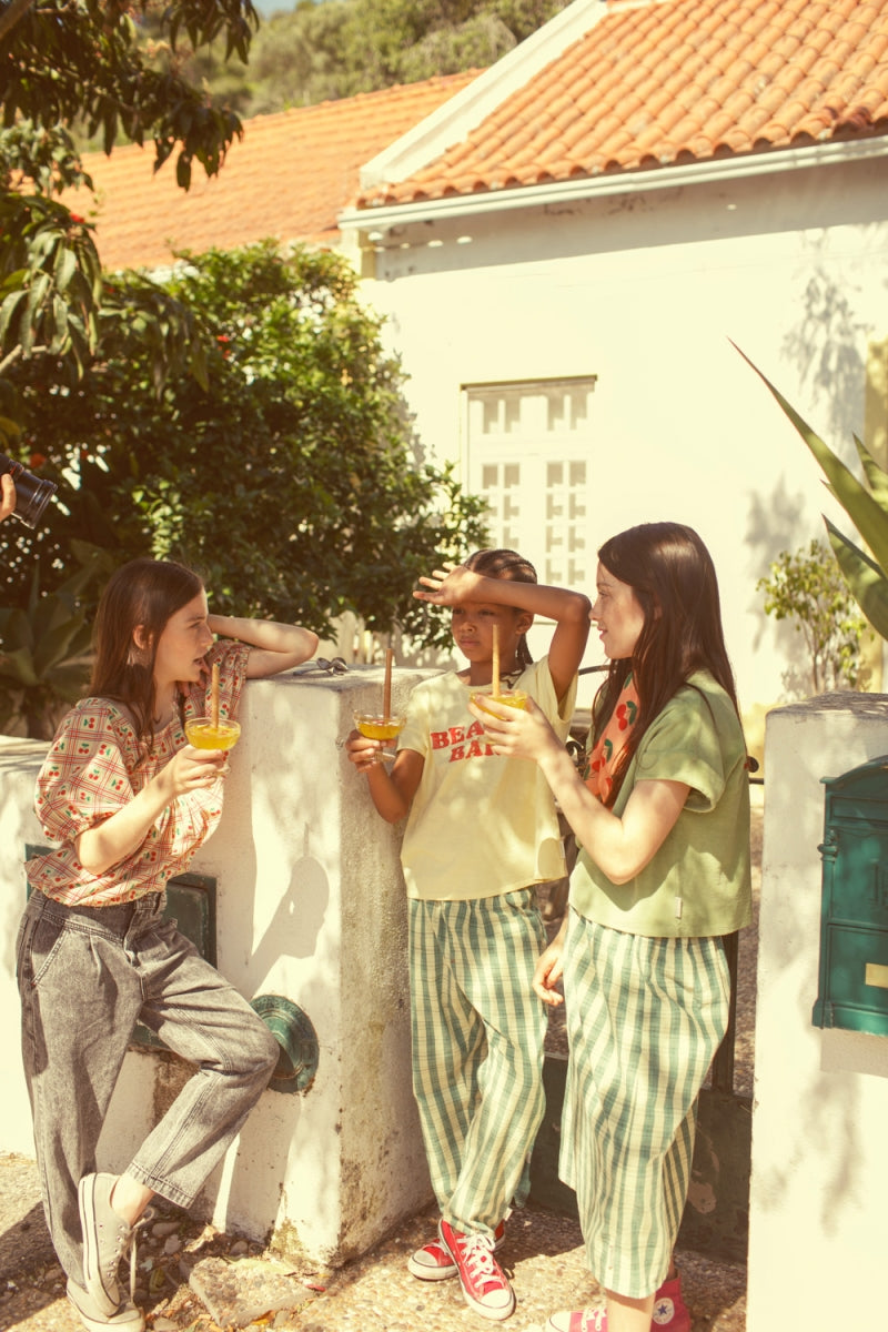 t-shirt light yellow with beach bar print