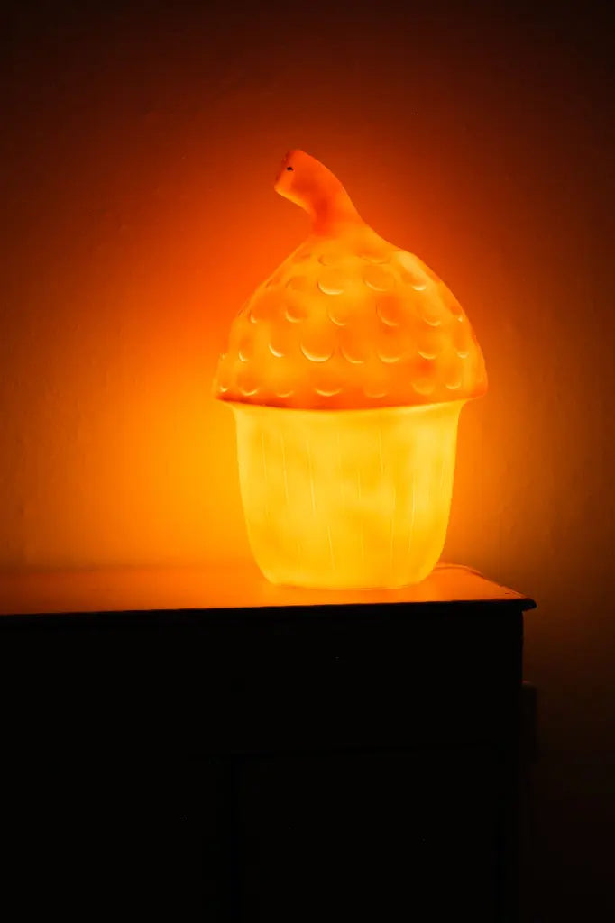 acorn lamp - klein - red brick