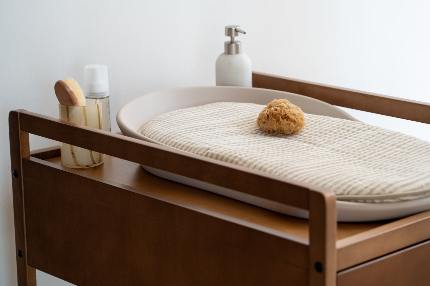luiertafel mori met lade - walnut