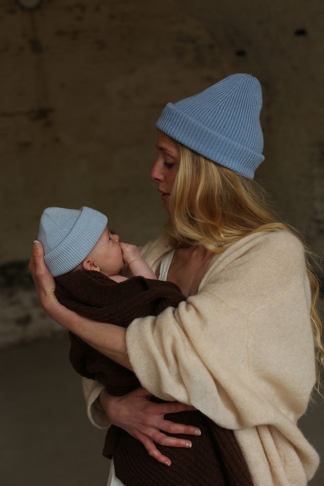 beanie fonzie - newborn - sky