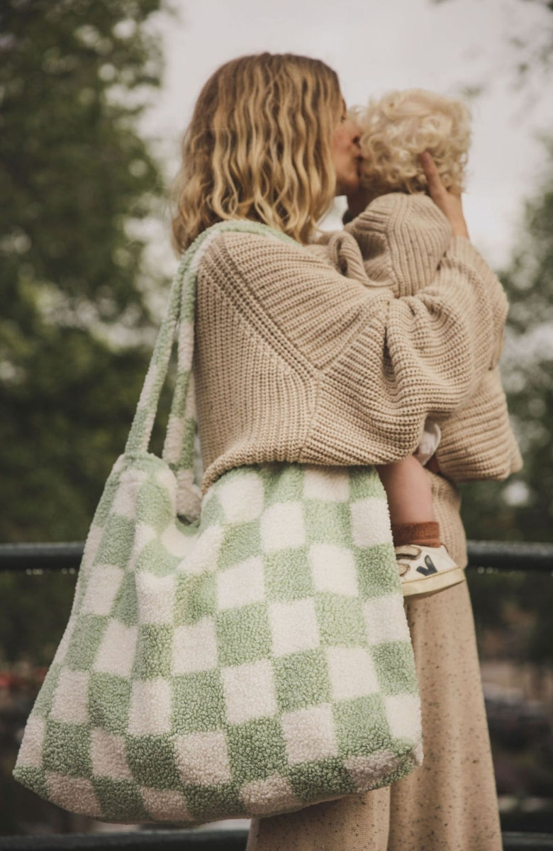 studio noos x binbamba - mom bag teddy pistachio check