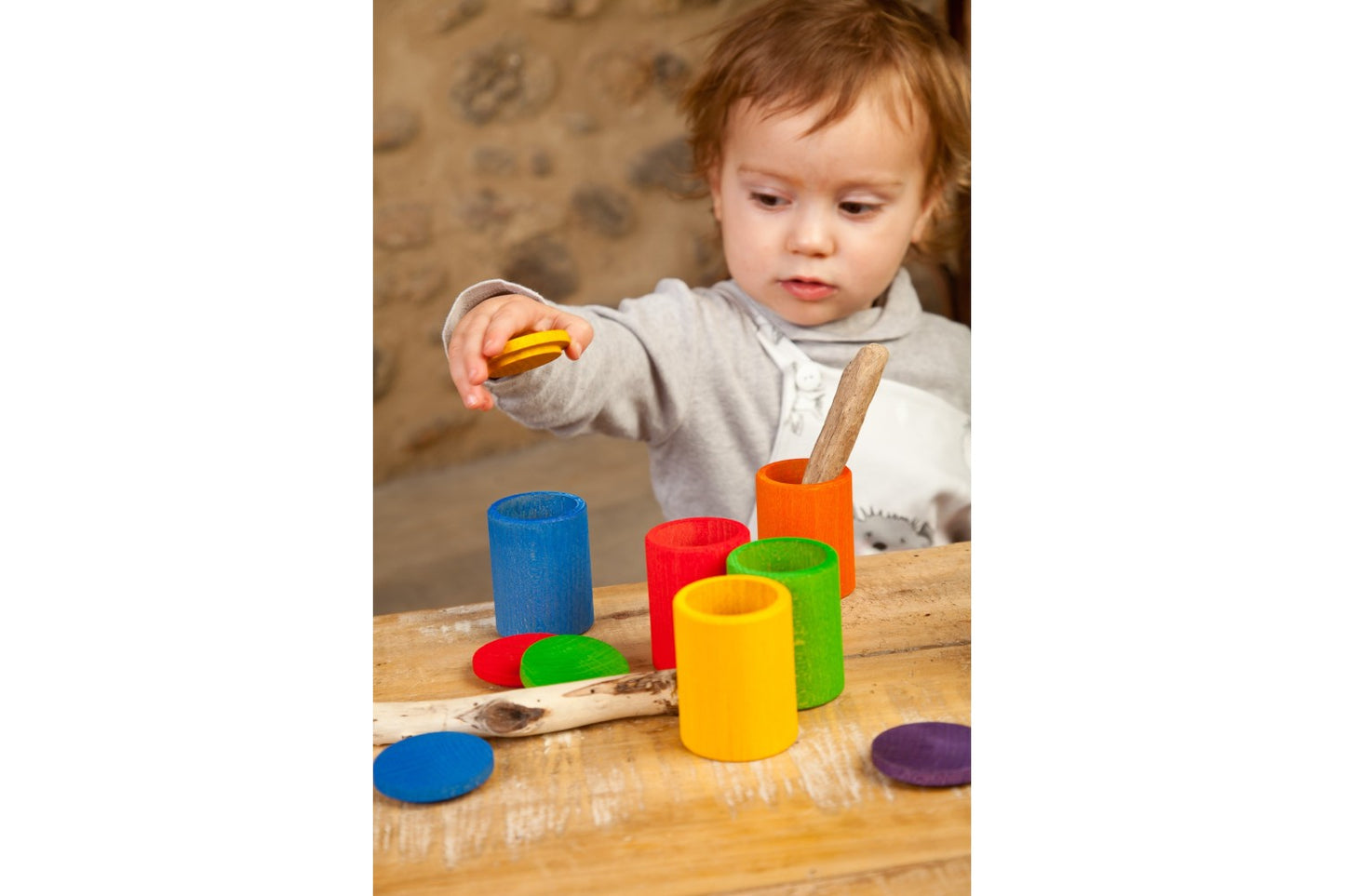 coloured cups with lid