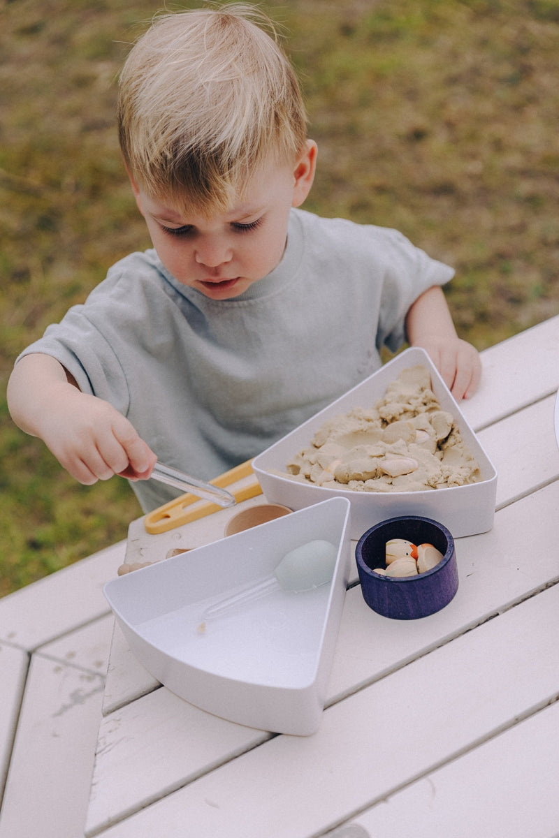 speel tray - open einde speelbak incl deksel en compartimenten