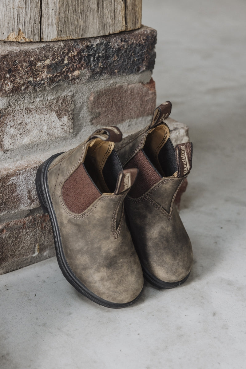 blundstone boots kids - rustic brown