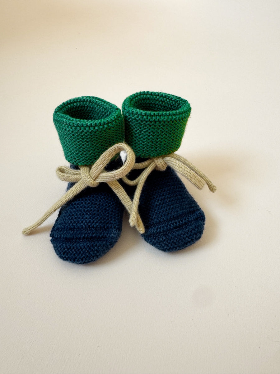 booties - blue/grass